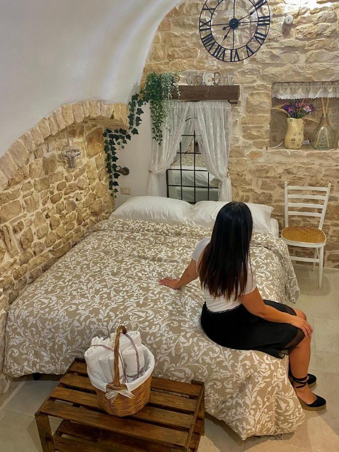 Domus Klara Bed & Breakfast ตูรี ภายนอก รูปภาพ