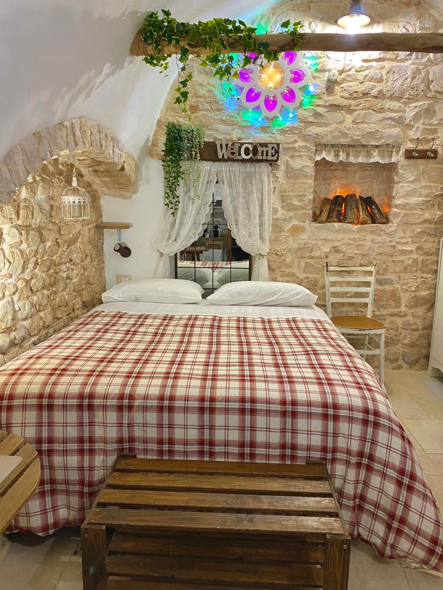 Domus Klara Bed & Breakfast ตูรี ภายนอก รูปภาพ