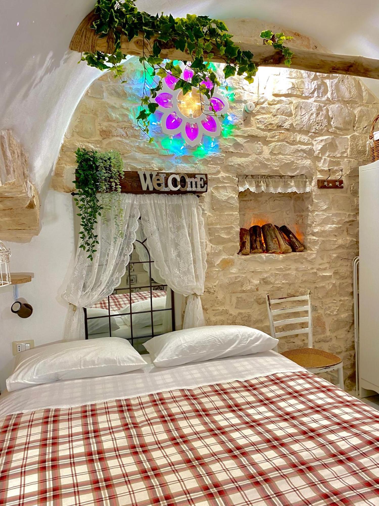 Domus Klara Bed & Breakfast ตูรี ภายนอก รูปภาพ